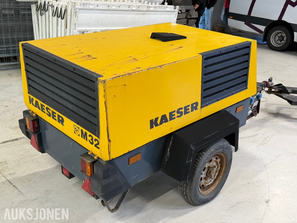 1997 Kaeser M32 kompressor med utstyr