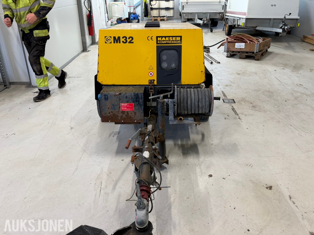 1997 Kaeser M32 kompressor med utstyr