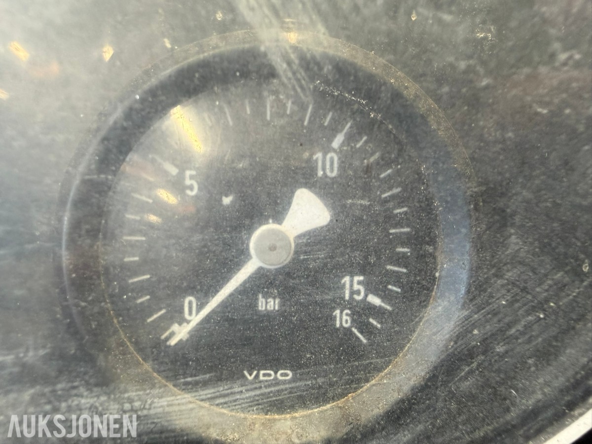 1997 Kaeser M32 kompressor med utstyr