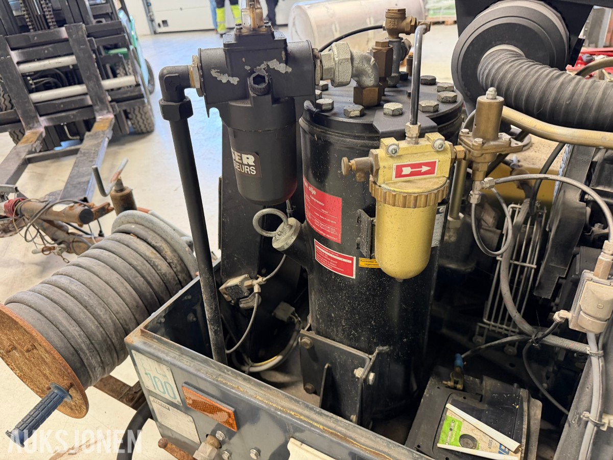 1997 Kaeser M32 kompressor med utstyr