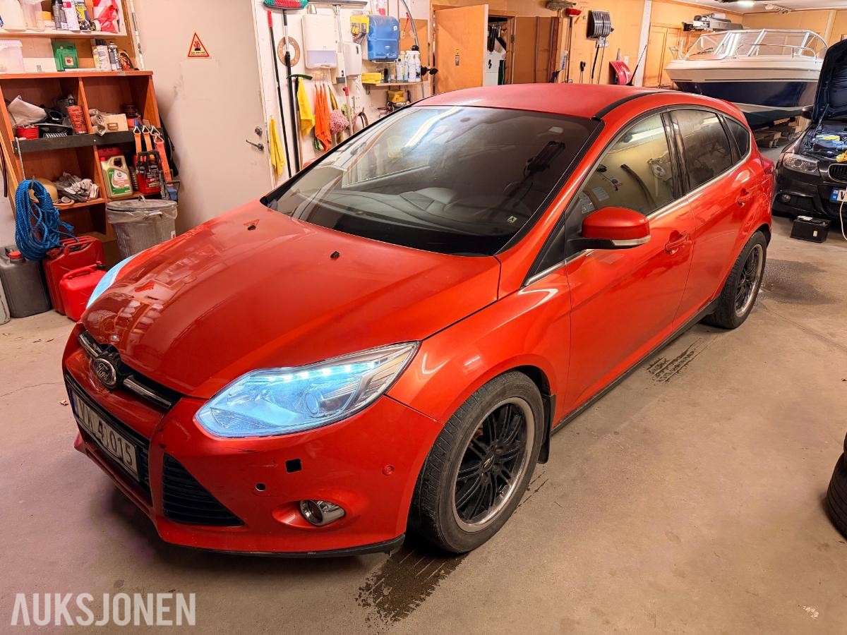 2012 Ford Focus Titanium 1.6 116hk hengerfeste keyless