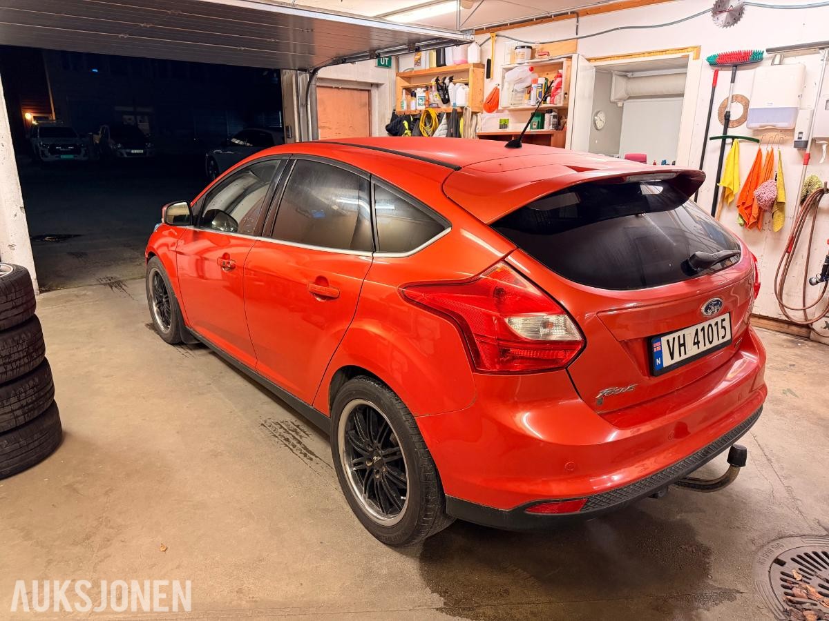 2012 Ford Focus Titanium 1.6 116hk hengerfeste keyless