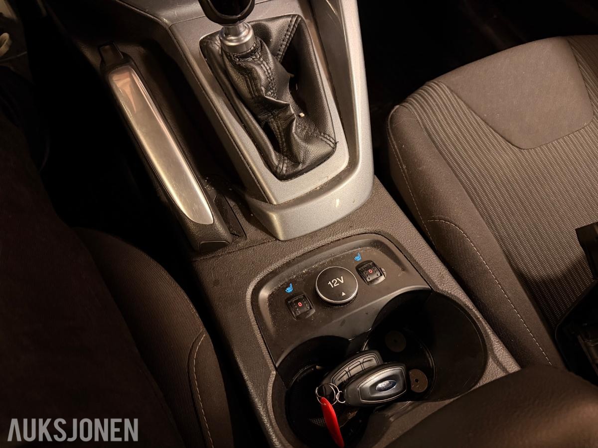 2012 Ford Focus Titanium 1.6 116hk hengerfeste keyless