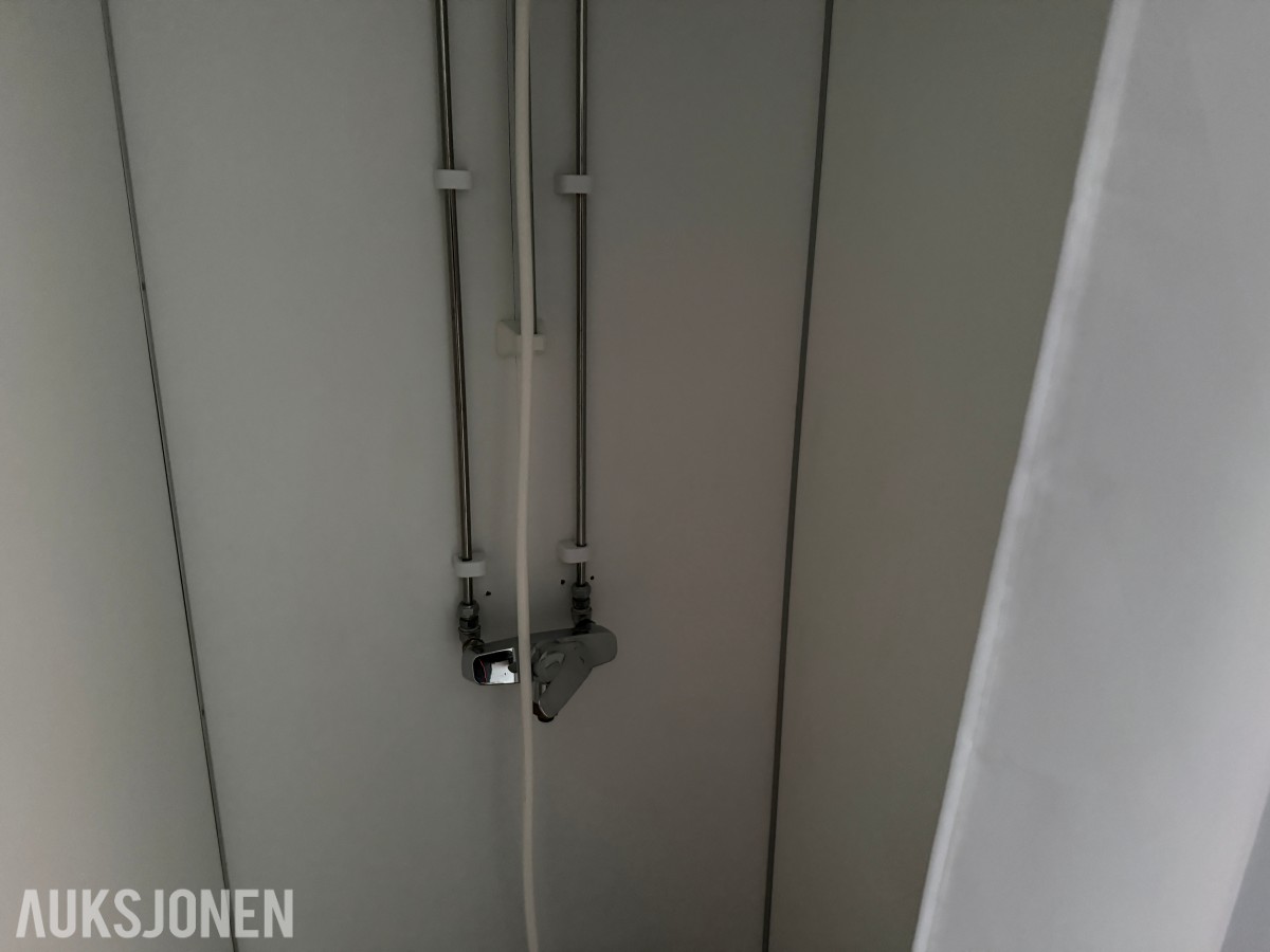 Container 20 Fot Saniter-Dusj og Wc