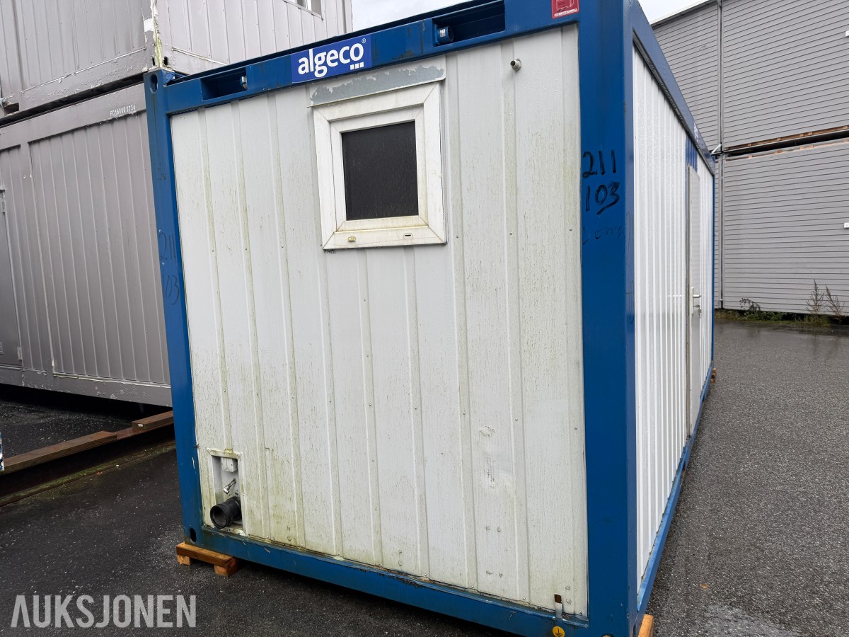 Brakke m/Dusj-Wc og garderobeskap-Flerfunksjonell