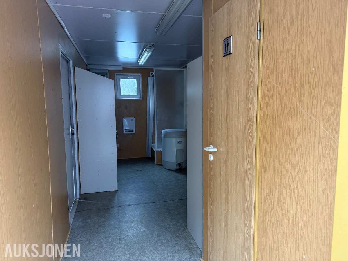 Brakke m/Dusj-Wc og garderobeskap-Flerfunksjonell