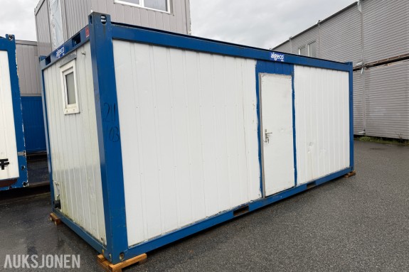 Brakke m/Dusj-Wc og garderobeskap-Flerfunksjonell