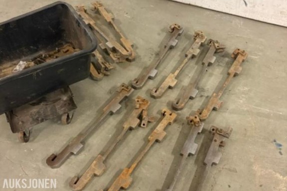 16 stk. Entrack skliskydd til beltegraver – for 600 mm belteplater