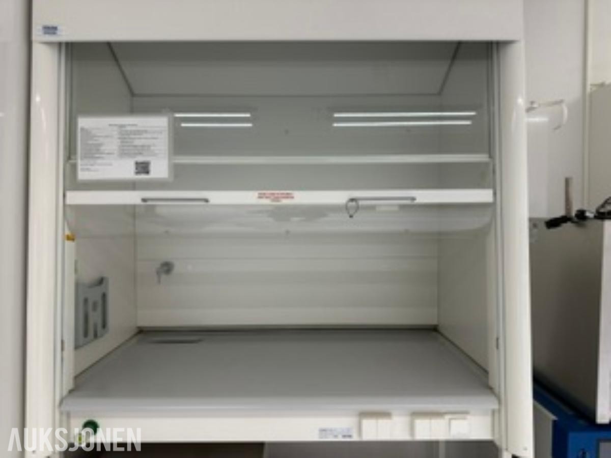 CE godkjent Kilab Avtrekkskap med skyllevask og "Power Supply" Fumehood