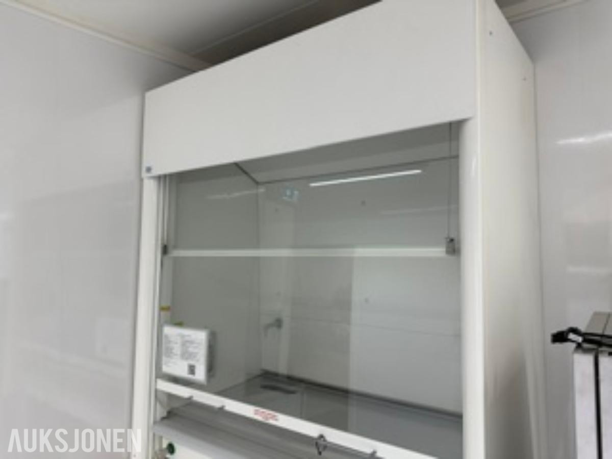 CE godkjent Kilab Avtrekkskap med skyllevask og "Power Supply" Fumehood