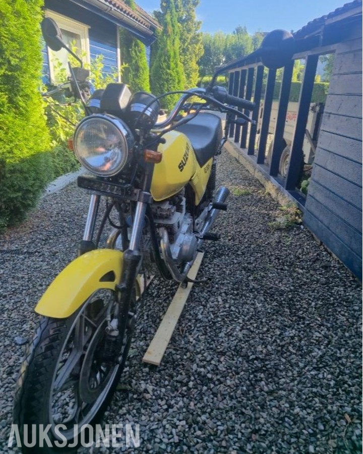 1983 Suzuki GS450E