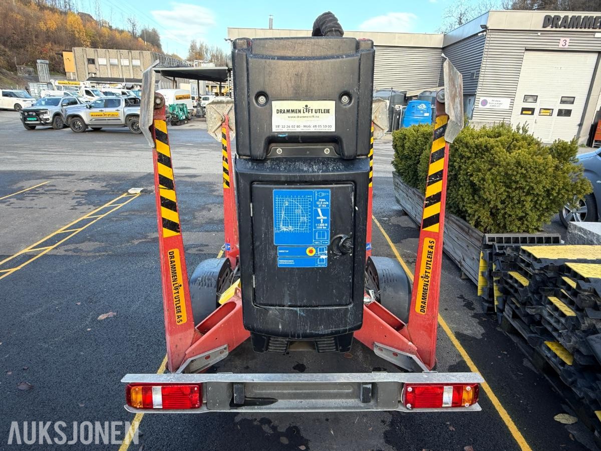 2015 Dino 135T tilhengerlift med 13,5 meter arbeidshøyde