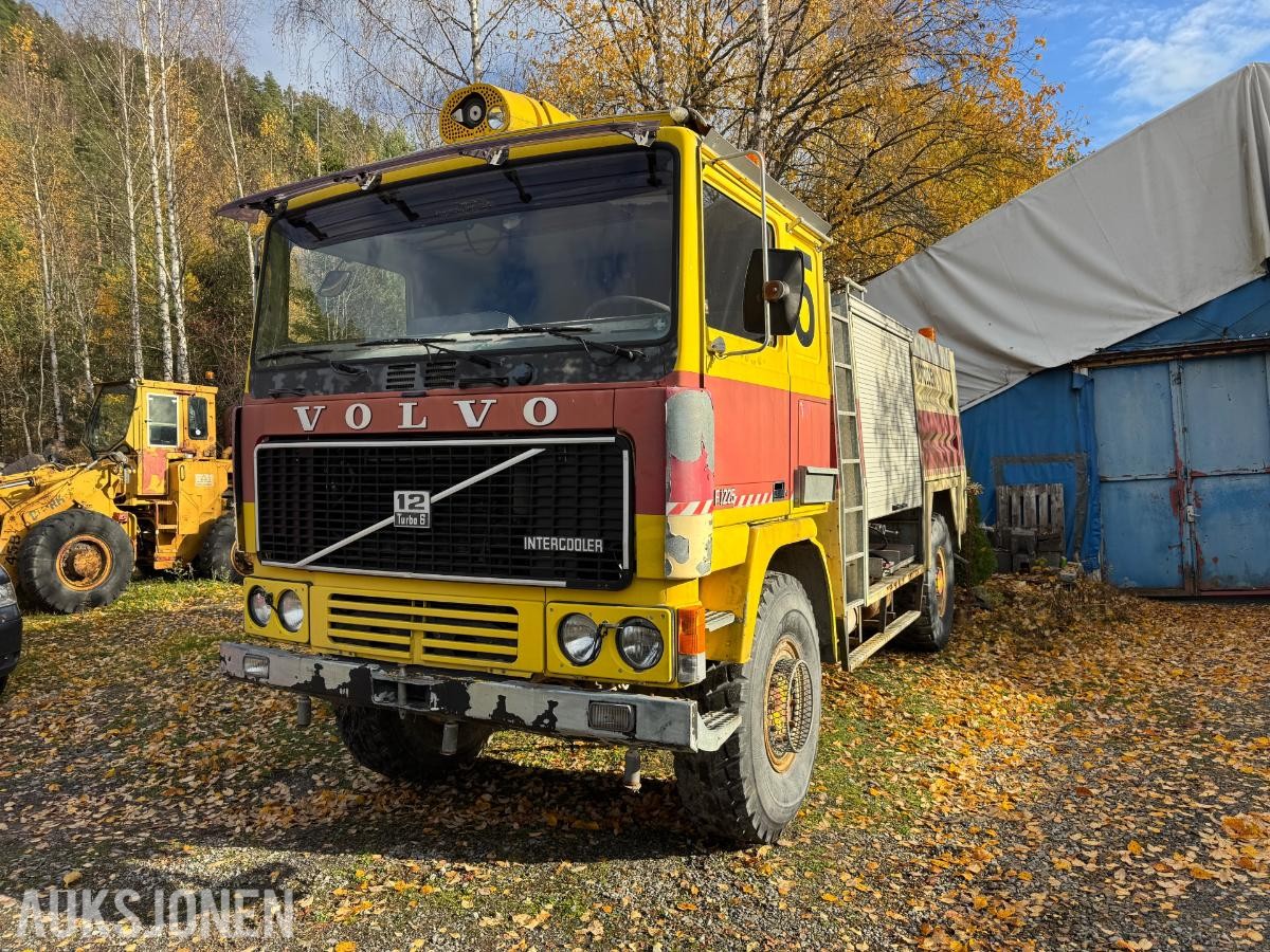 1981 Volvo F12 4X4 beredskapsbil / 33 140 km