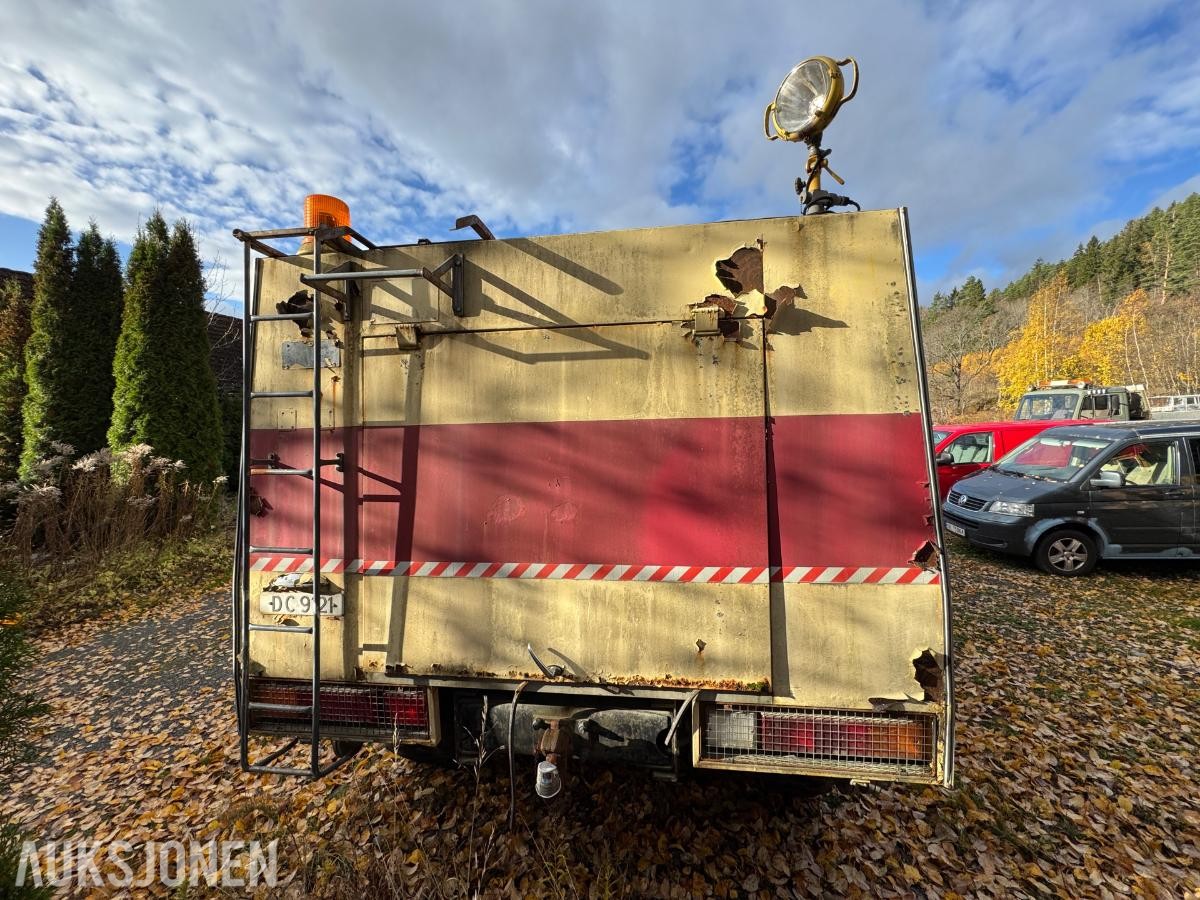 1981 Volvo F12 4X4 beredskapsbil / 33 140 km