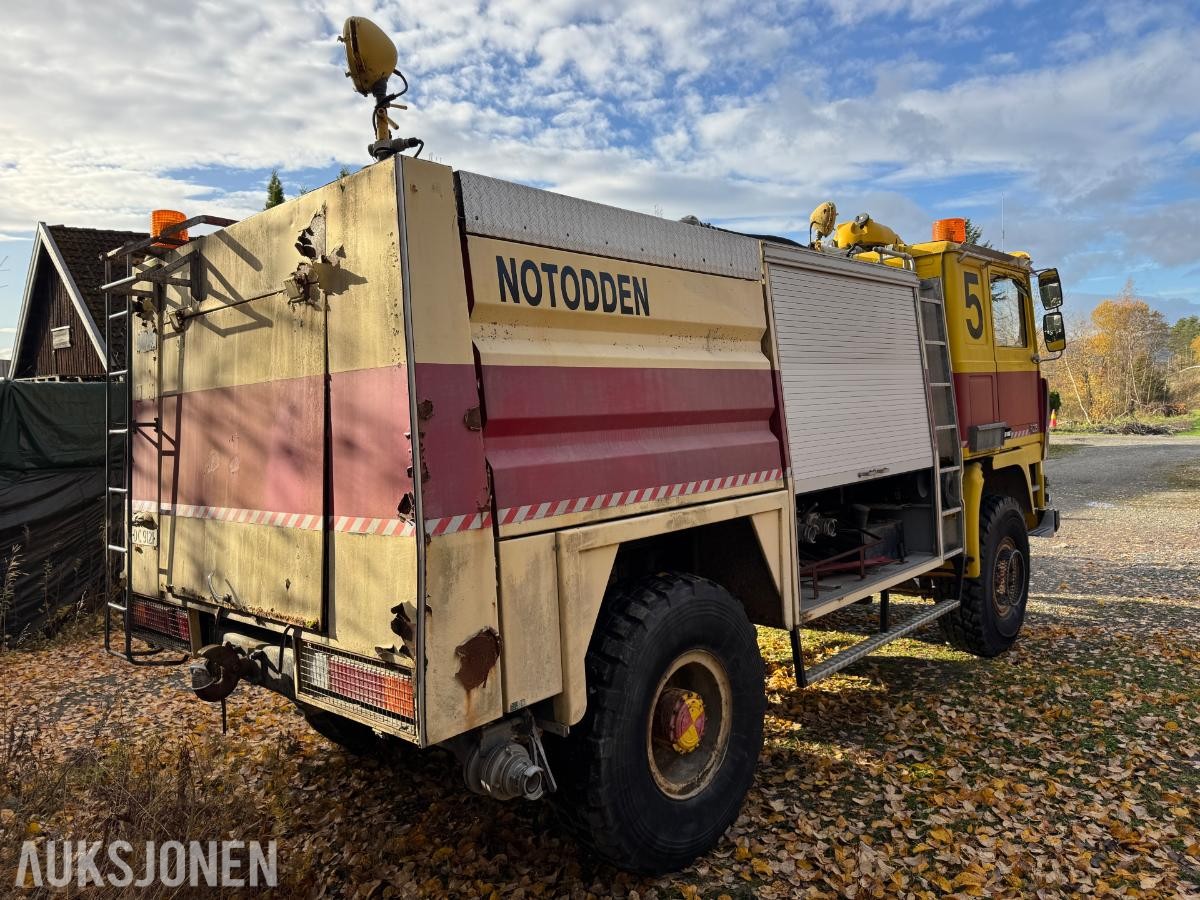 1981 Volvo F12 4X4 beredskapsbil / 33 140 km