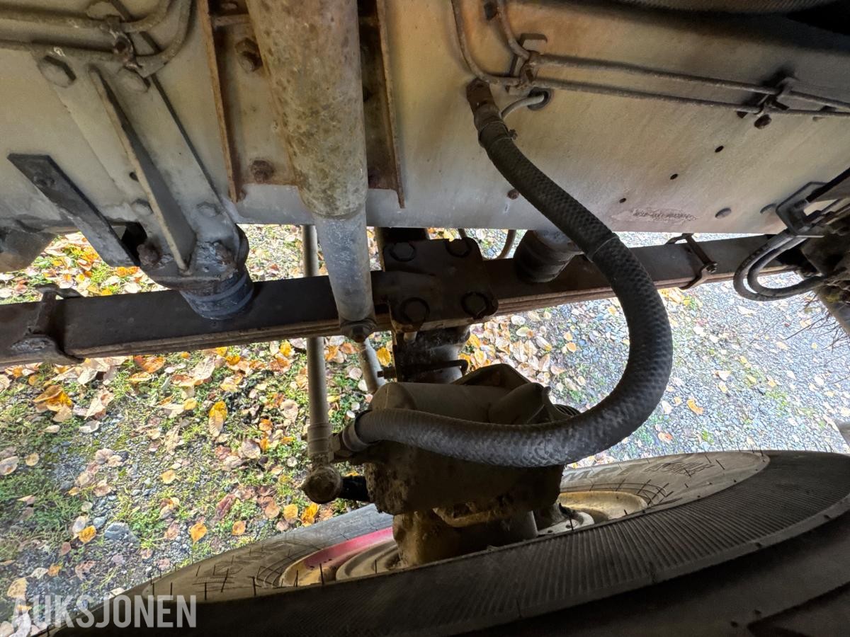 1981 Volvo F12 4X4 beredskapsbil / 33 140 km