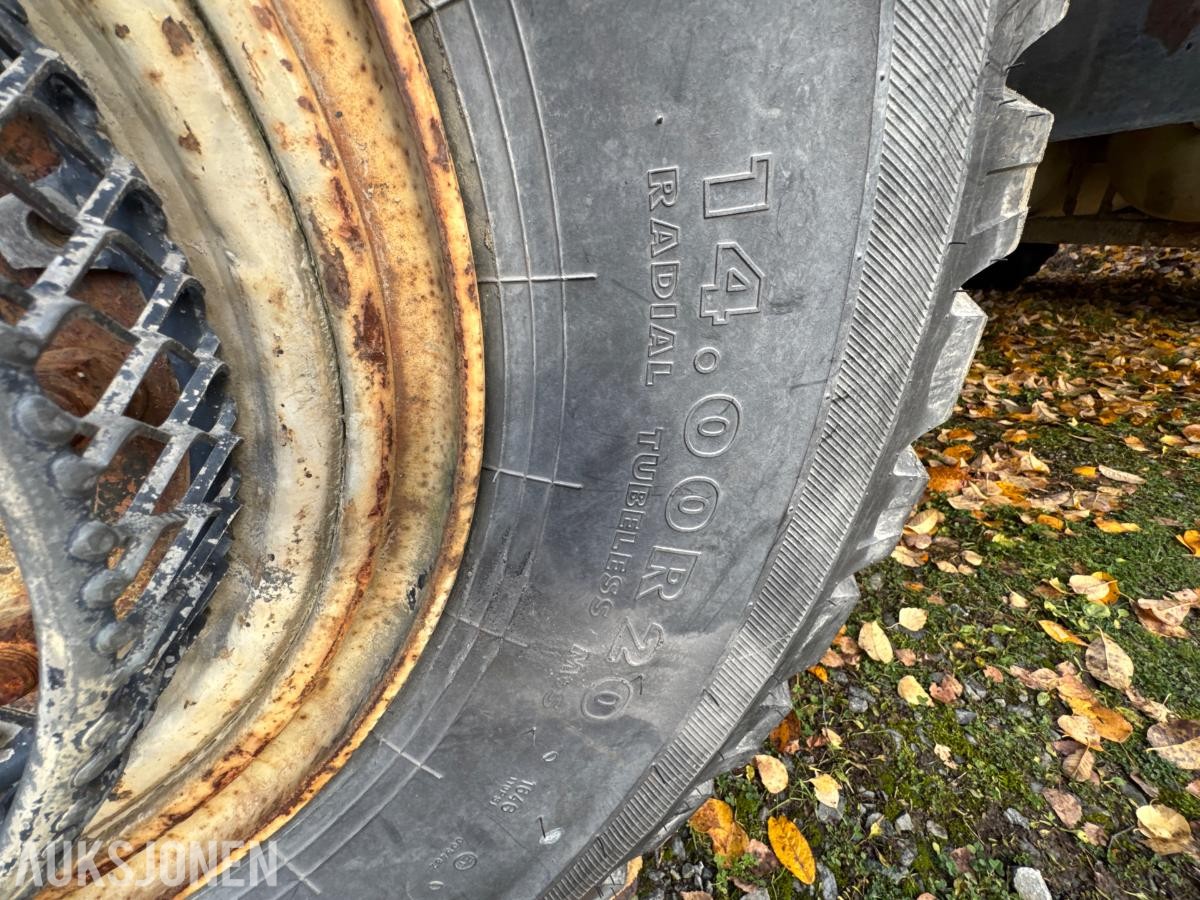 1981 Volvo F12 4X4 beredskapsbil / 33 140 km