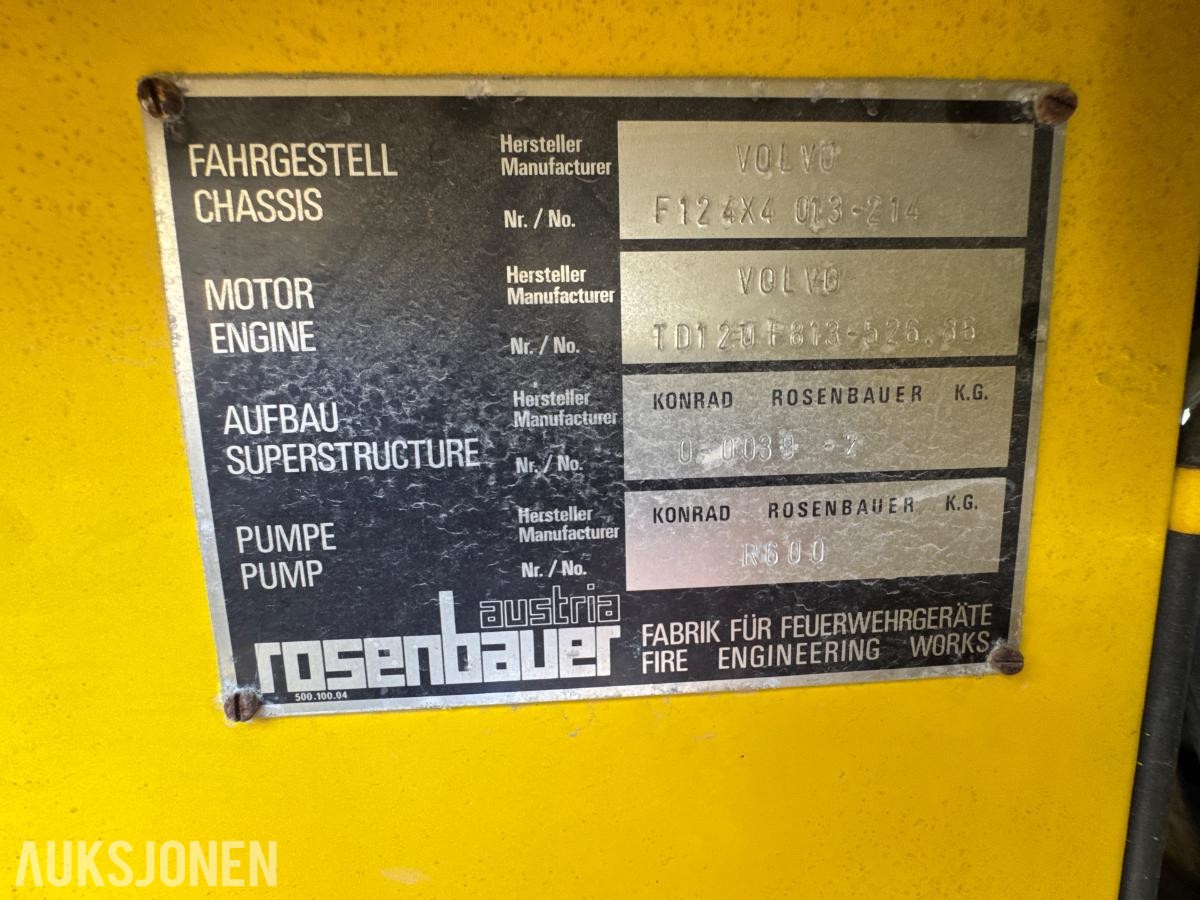 1981 Volvo F12 4X4 beredskapsbil / 33 140 km