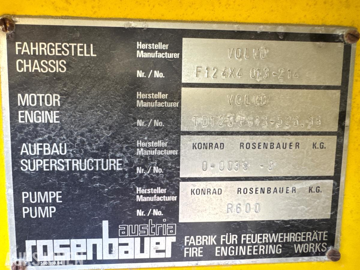 1981 Volvo F12 4X4 beredskapsbil / 33 140 km