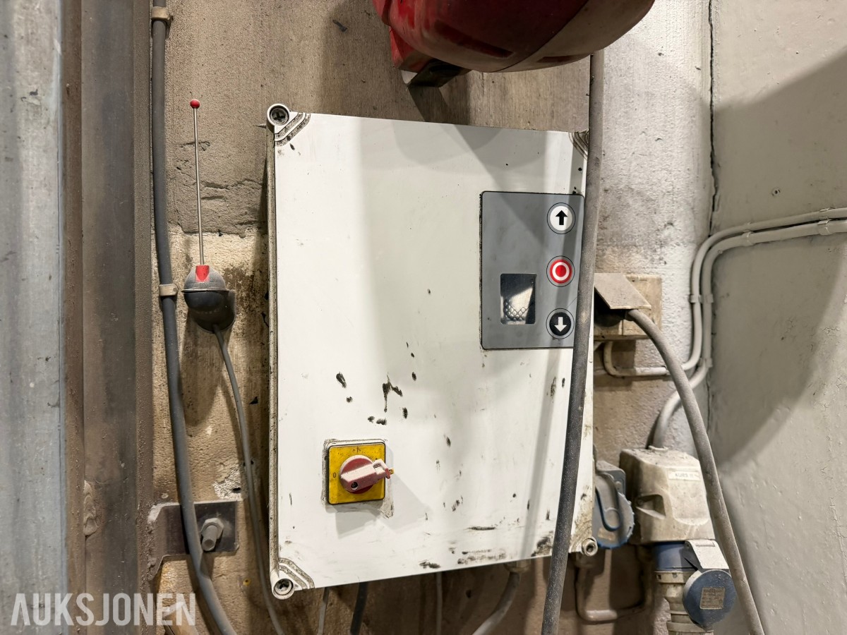 2 stk elektriske rulleporter
