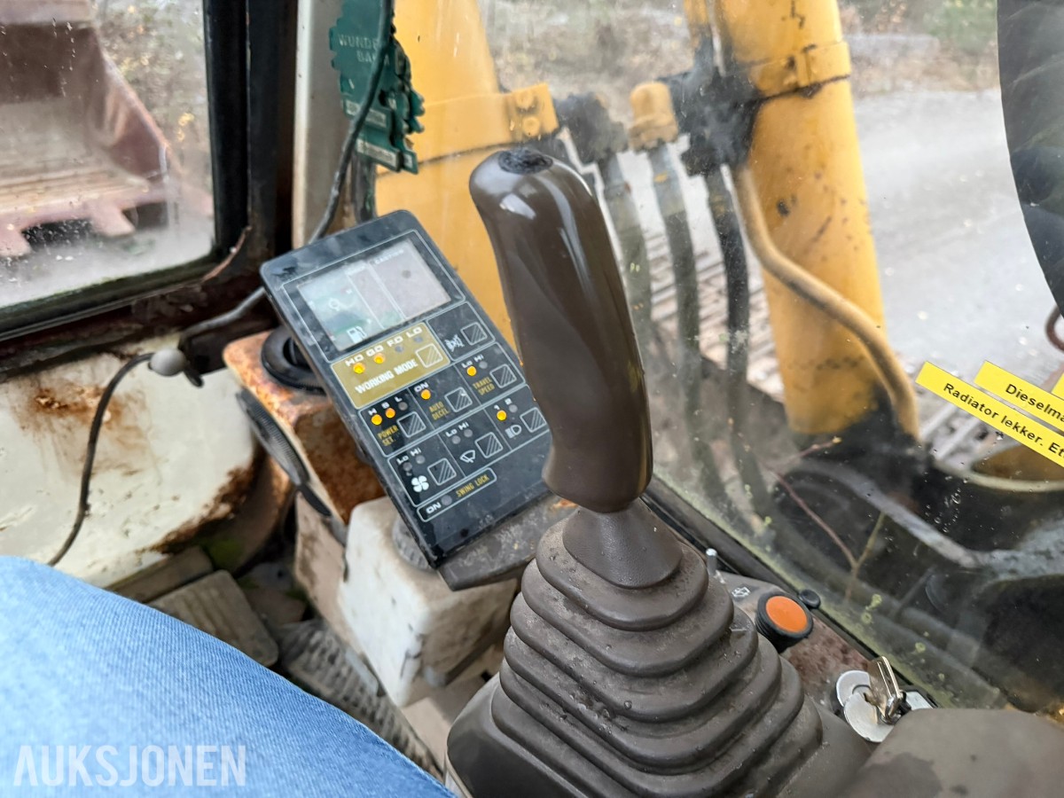 1994 Komatsu PC400LC-5 Beltegraver