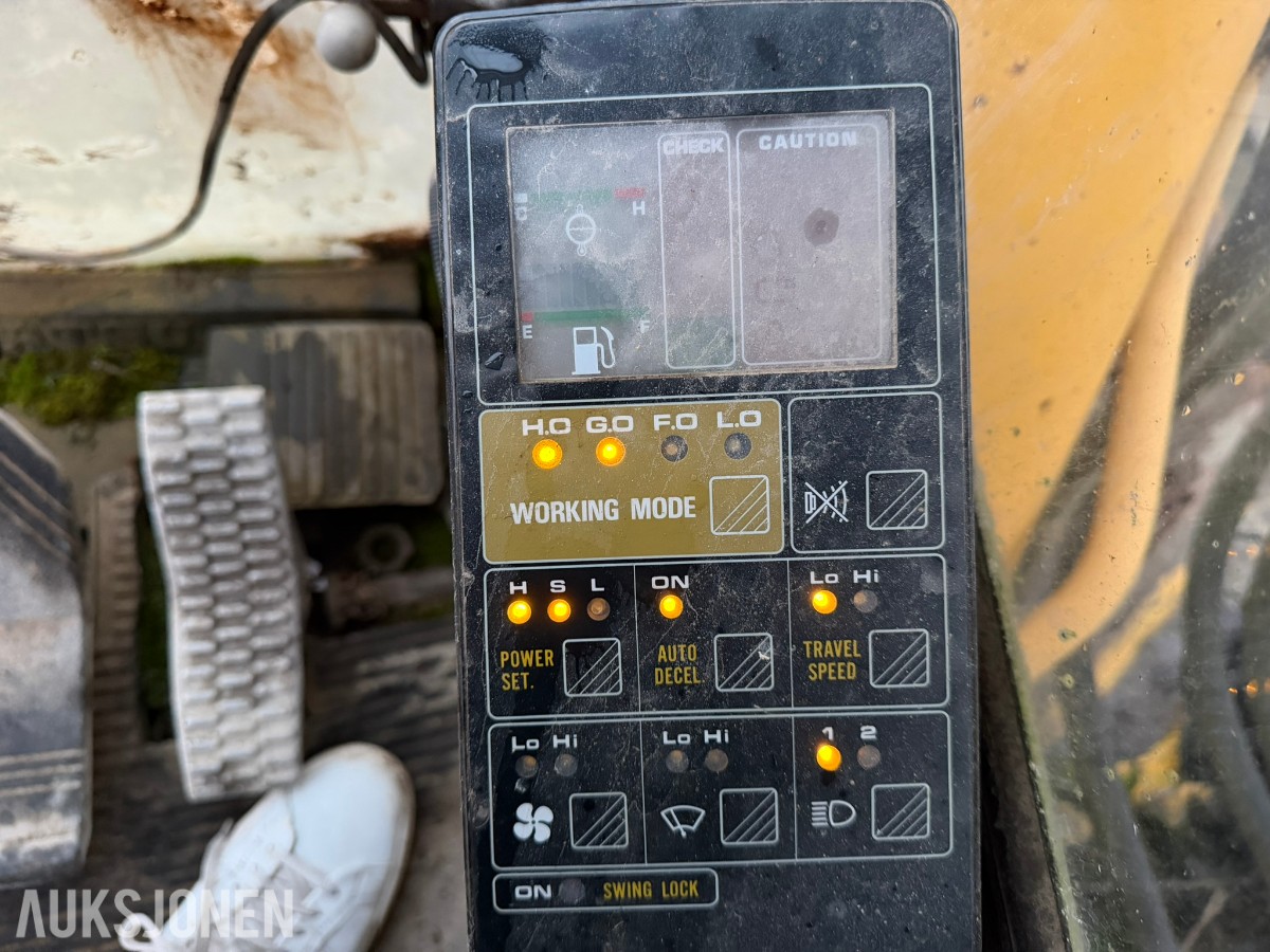 1994 Komatsu PC400LC-5 Beltegraver