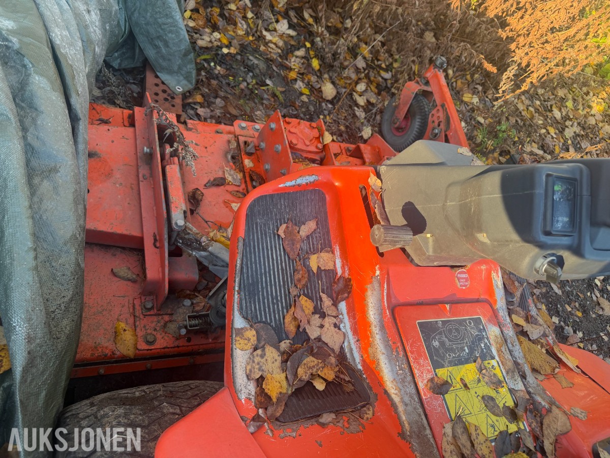 Kubota F3560 frontklipper, klippeaggregat