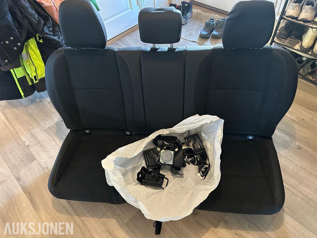 2020 Bakseter til Mercedes / Nissan Bakseter