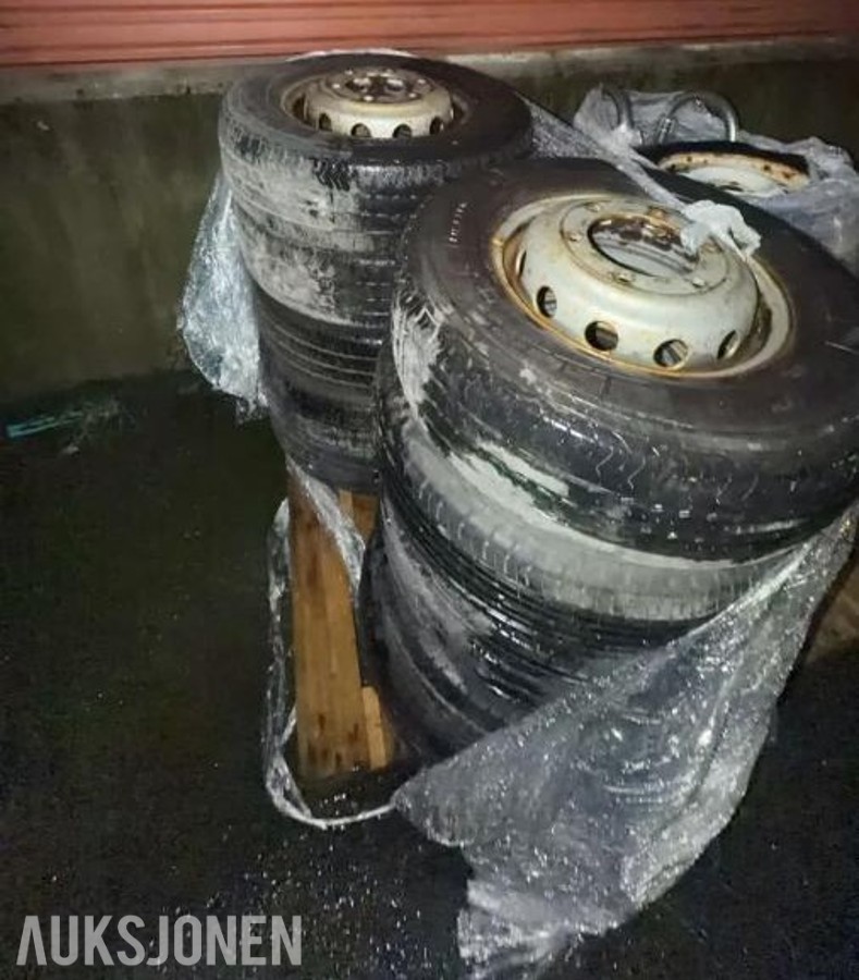 10 stk. Pirelli piggfrie vinterhjul – 16 tommer