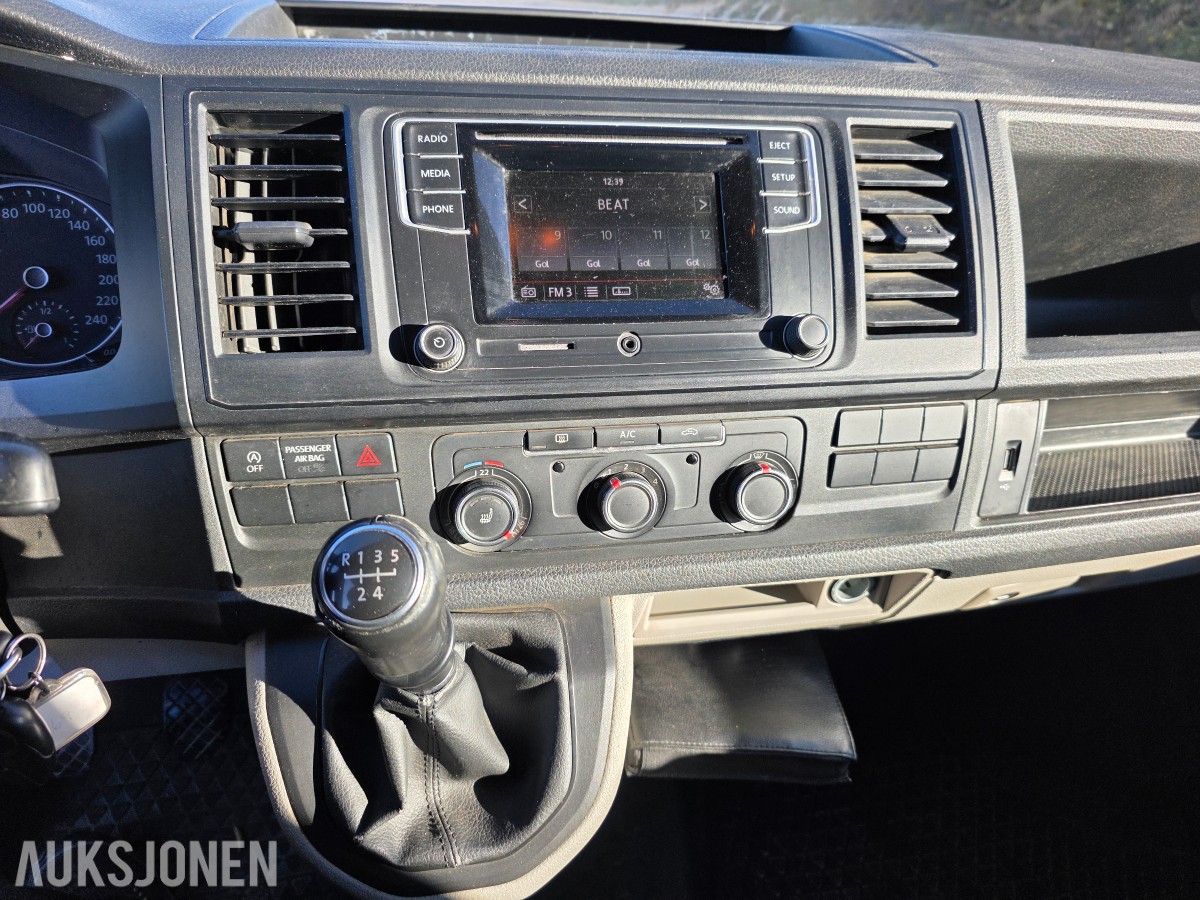 2015 Volkswagen Transporter 2.0-102 D reparasjons objekt/delebil 0 i minstepris