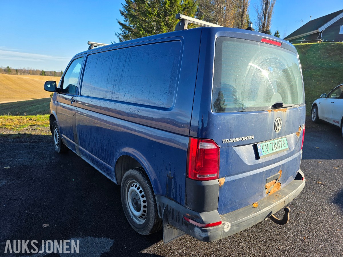 2015 Volkswagen Transporter 2.0-102 D reparasjons objekt/delebil 0 i minstepris