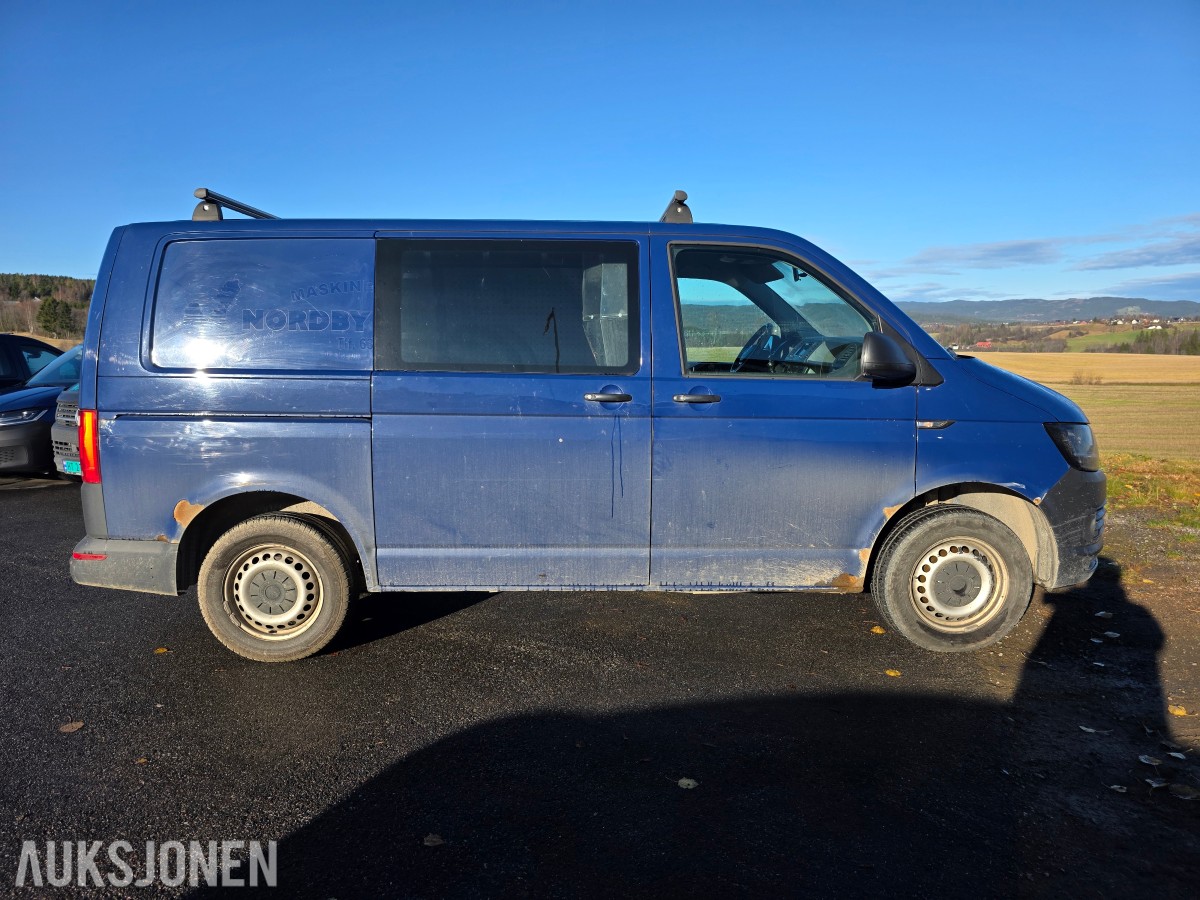 2015 Volkswagen Transporter 2.0-102 D reparasjons objekt/delebil 0 i minstepris
