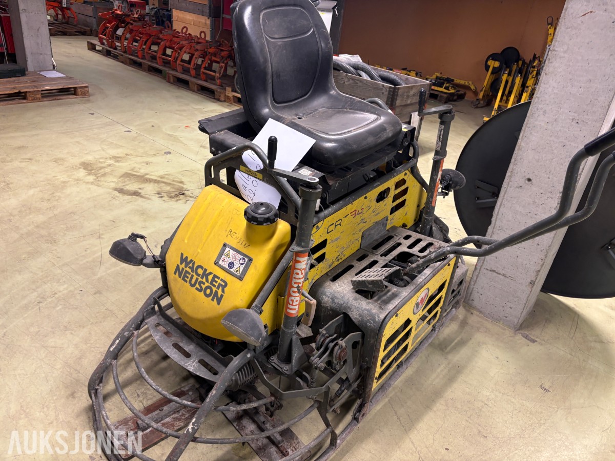 Wacker Neuson CRT 36-24A kjørbar glattemaskin betong helikopter