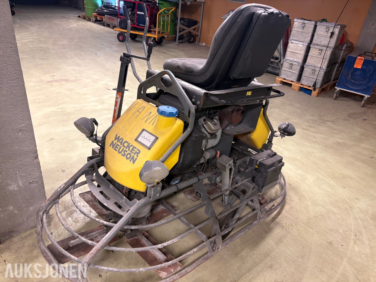 Wacker Neuson CRT 36-24A kjørbar glattemaskin betong helikopter