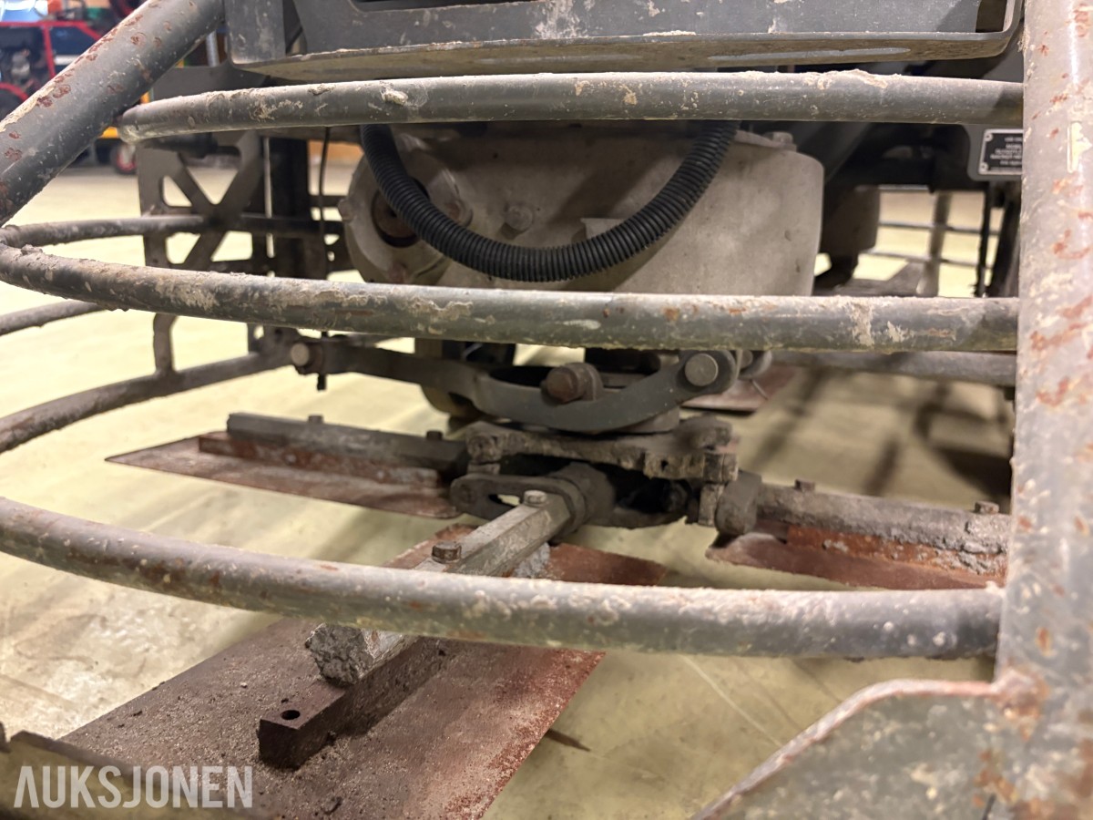 Wacker Neuson CRT 36-24A kjørbar glattemaskin betong helikopter