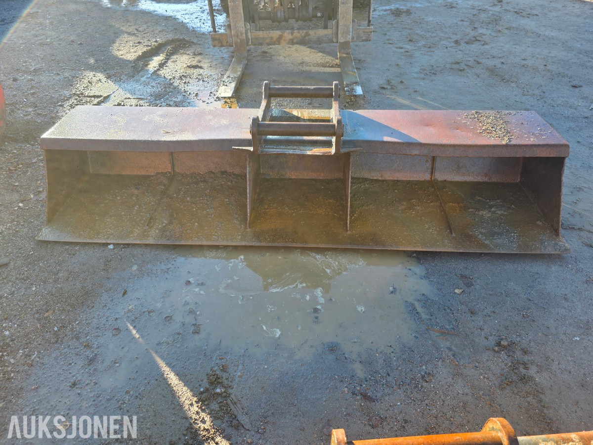 Skuffe med S-60 feste bredde 250 cm