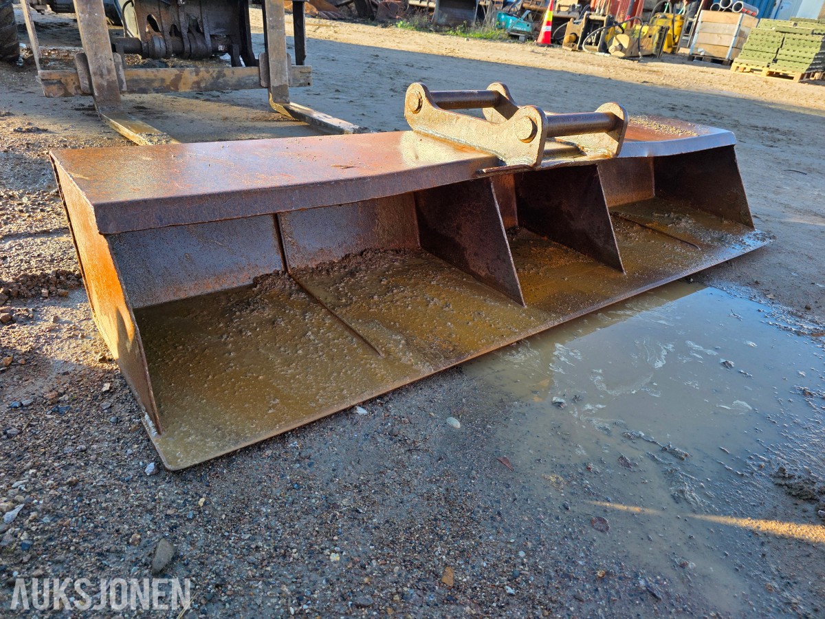 Skuffe med S-60 feste bredde 250 cm