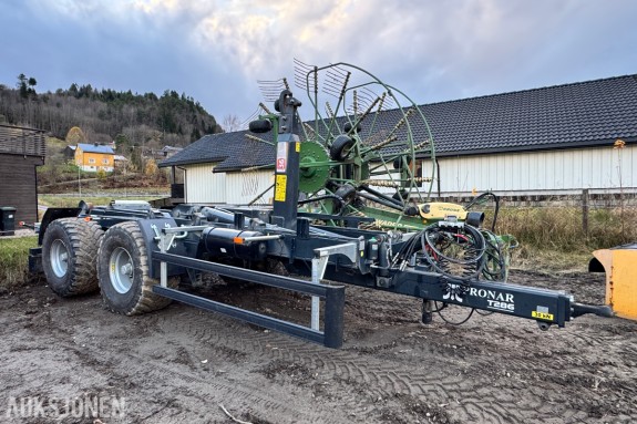 2024 Pronar T286 krokløfthenger for traktor - Kulekobling - Nyttelast 17.100 kg - 2 dekksett og kjettinger