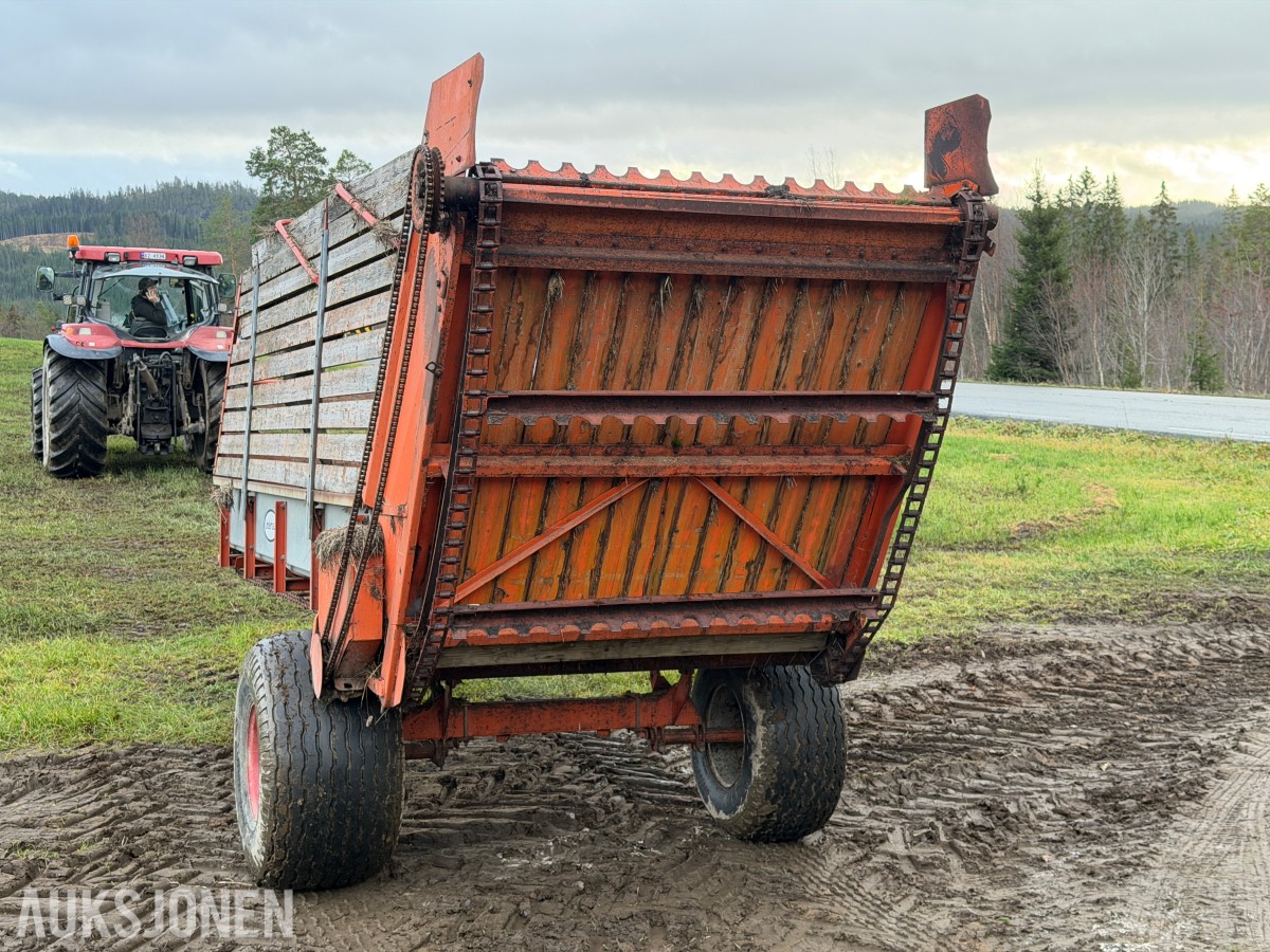 Kverneland Underhaug UN7000 Avlesservogn