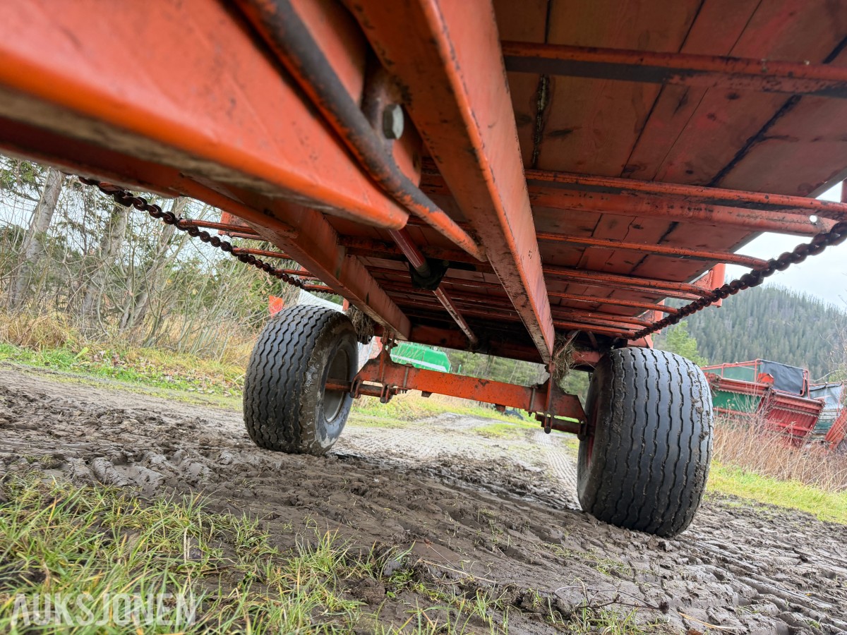 Kverneland Underhaug UN7000 Avlesservogn