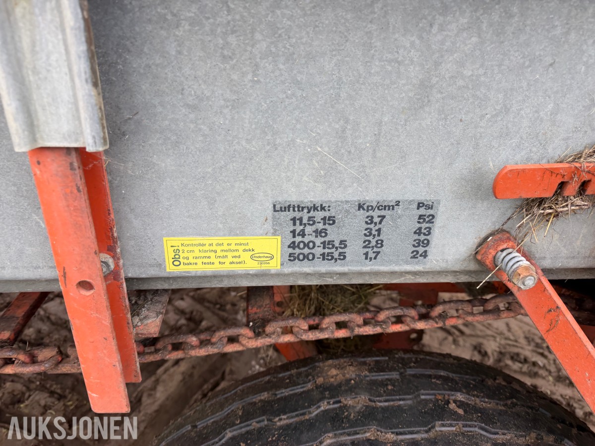 Kverneland Underhaug UN7000 Avlesservogn