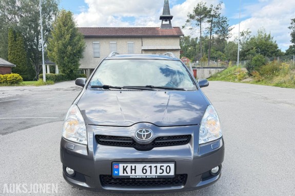 2009 Toyota Corolla Verso 2.2 136hk hengerfeste motorvarmer s+v dekk eu ok 08.2027 