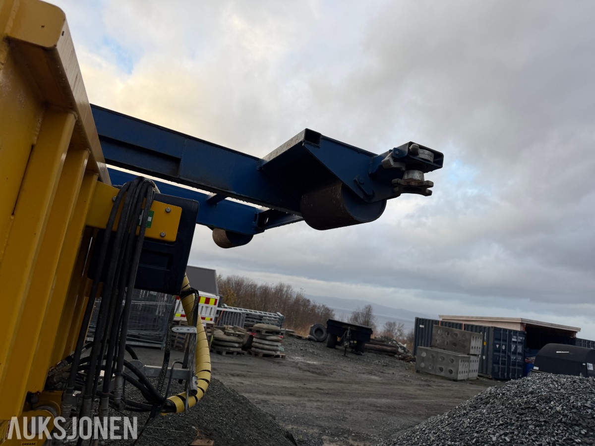 Krokramme med containerfester