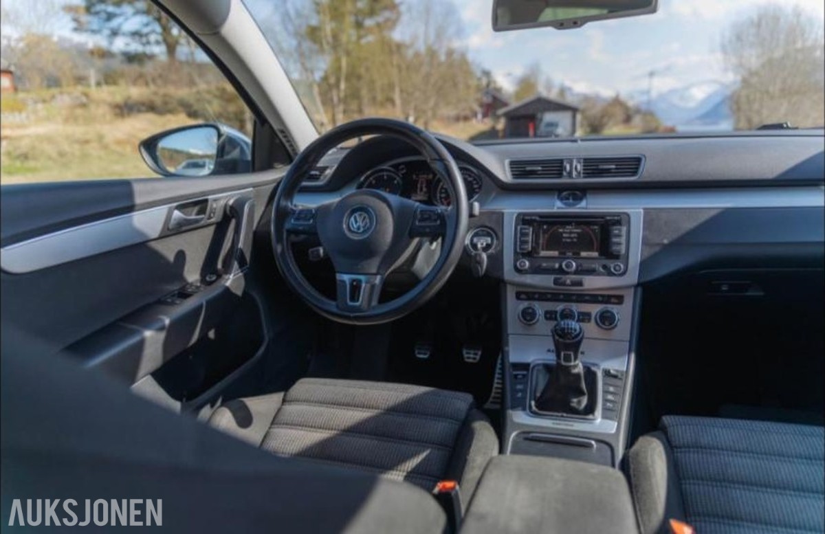 2014 Volkswagen Passat Alltrack 2.0 140hk   4MOTION CRUISEKONTROLL HENGERFESTE MOTORVARMER NAVIGASJON
