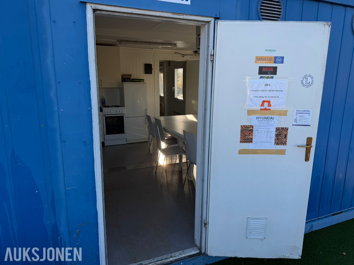 2001 Uniteam brakkerigg – 4 stk brakker