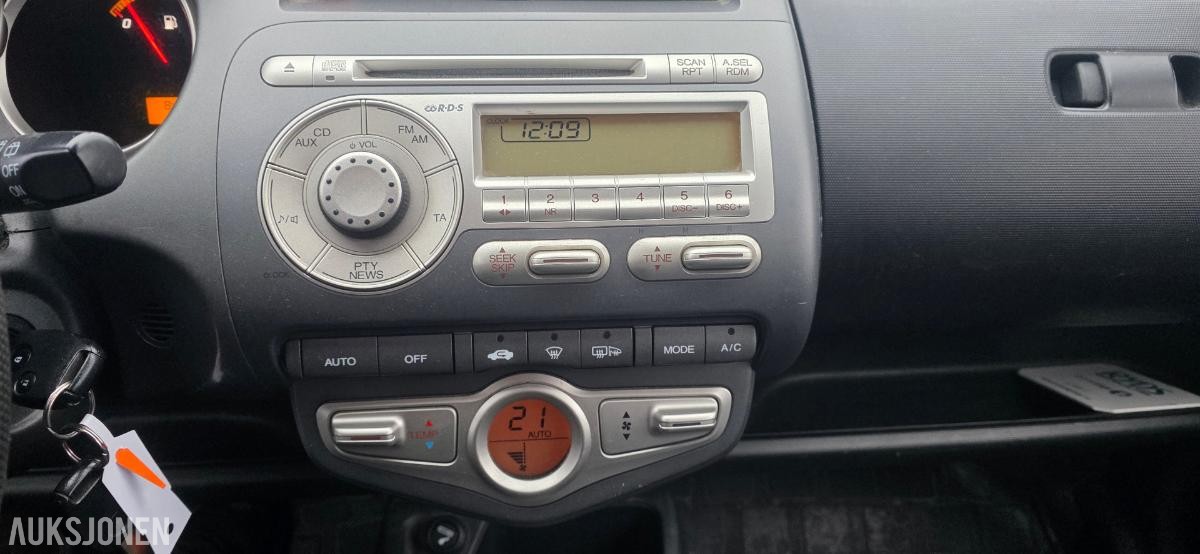 2005 Honda Jazz, 1.3-83, 164668km