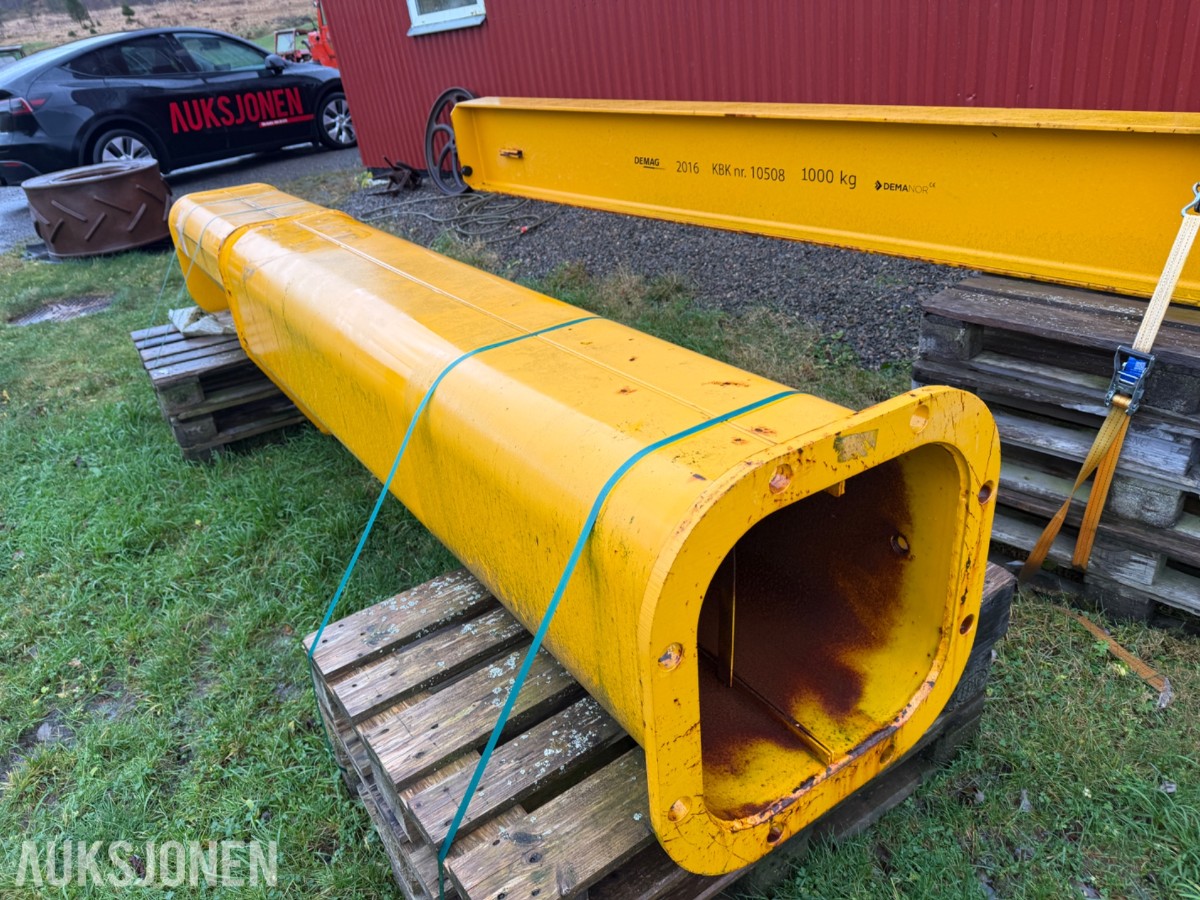 Demag Kranbom med el vinsj 1000kg