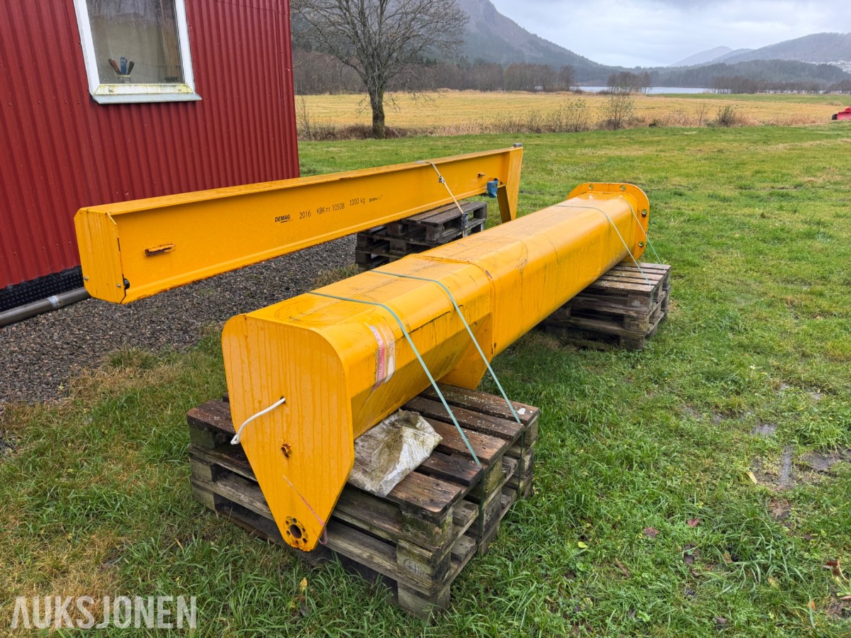 Demag Kranbom med el vinsj 1000kg