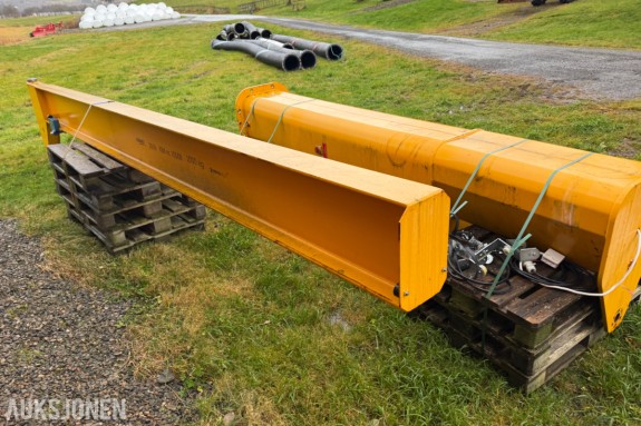 Demag Kranbom med el vinsj 1000kg