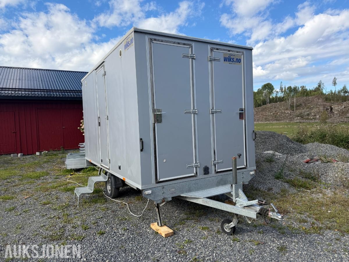 2013  Vezeko mannskapsvogn  med toalett og oppholdsrom